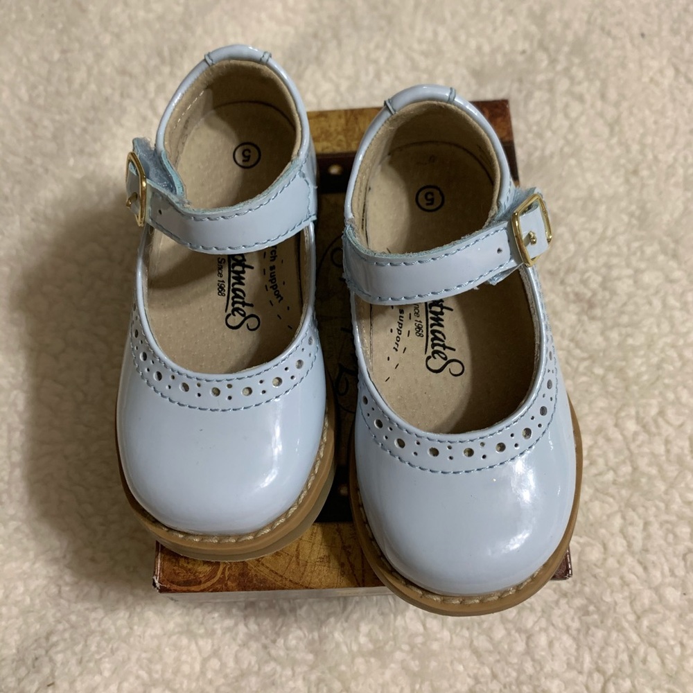 Footmates light blue size 5